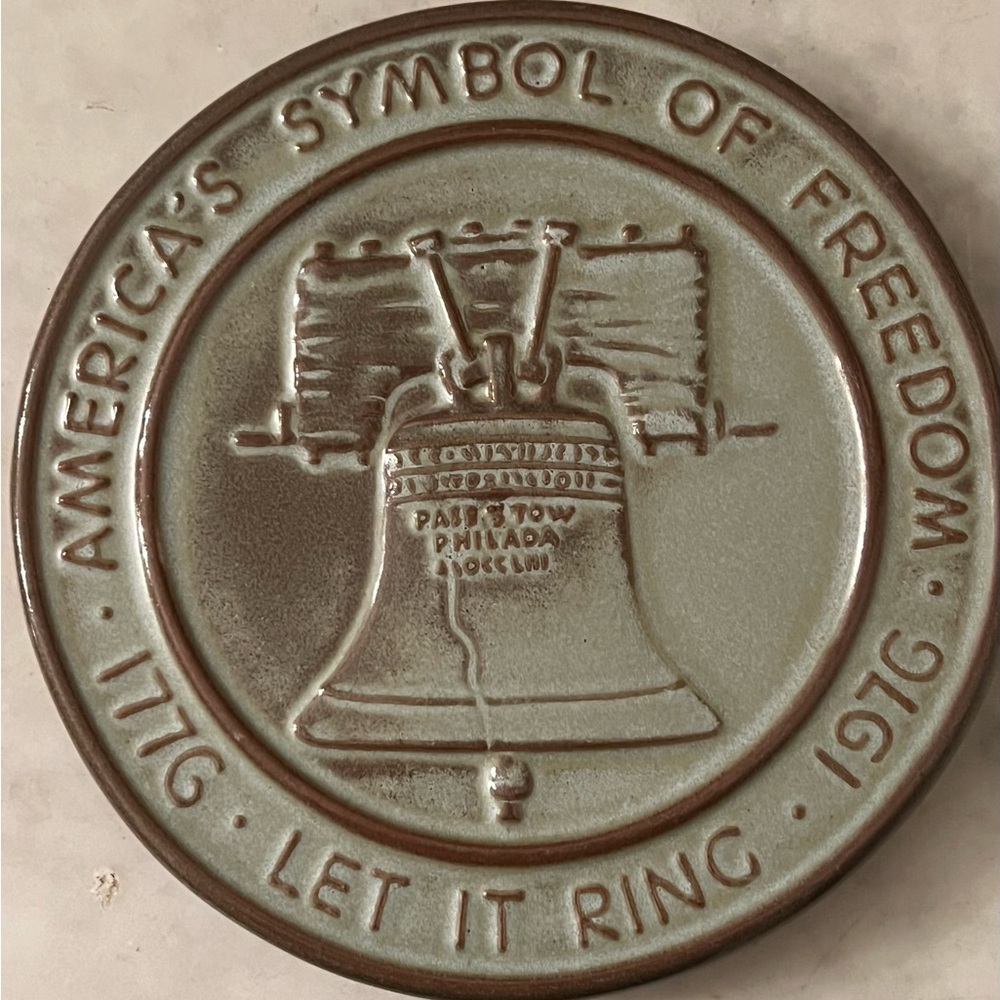 Frankoma Pottery-Liberty Bell, Trivet Prairie Green